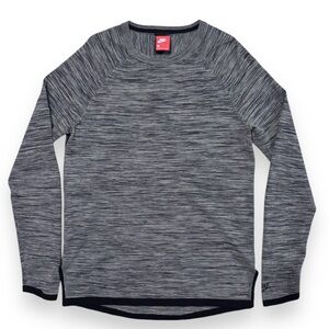 NIKE Tech Knit Crew Neck Long Sleeve Shirt
